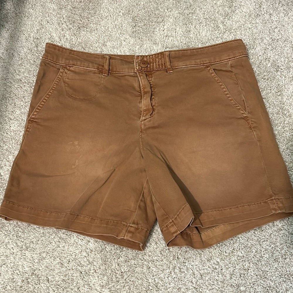 khaki Shorts